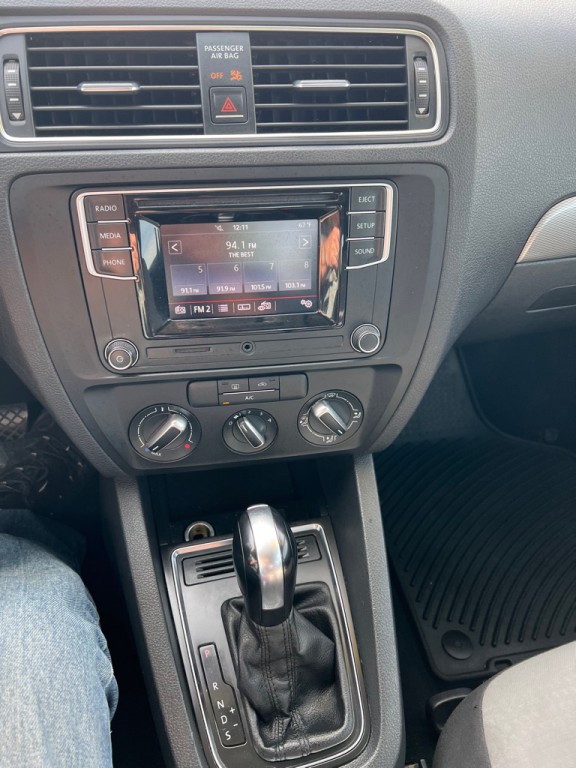2017 Volkswagen Jetta Image 22
