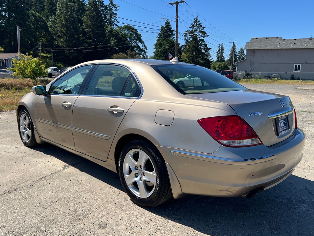 2005 Acura RL Image 9