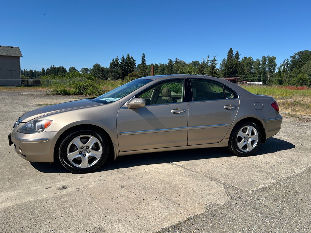 2005 Acura RL Image 11