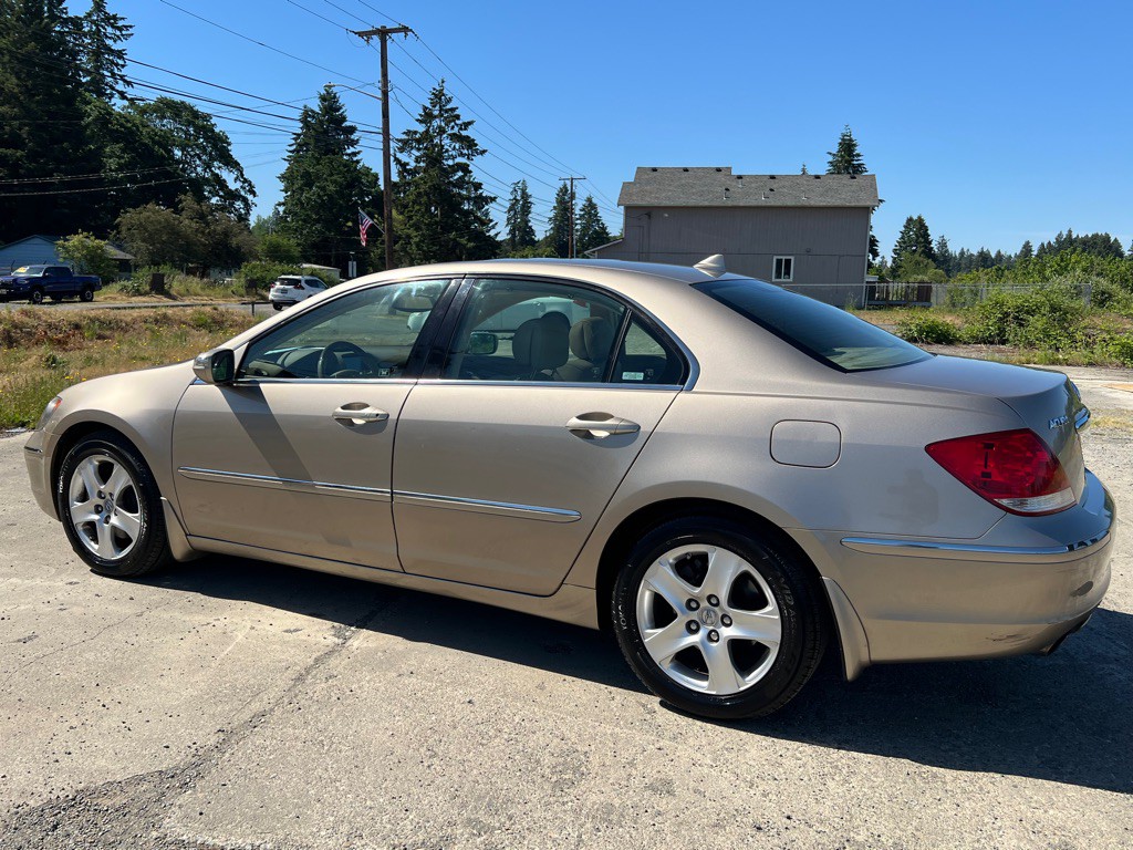 2005 Acura RL Image 12
