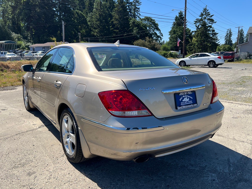 2005 Acura RL Image 13