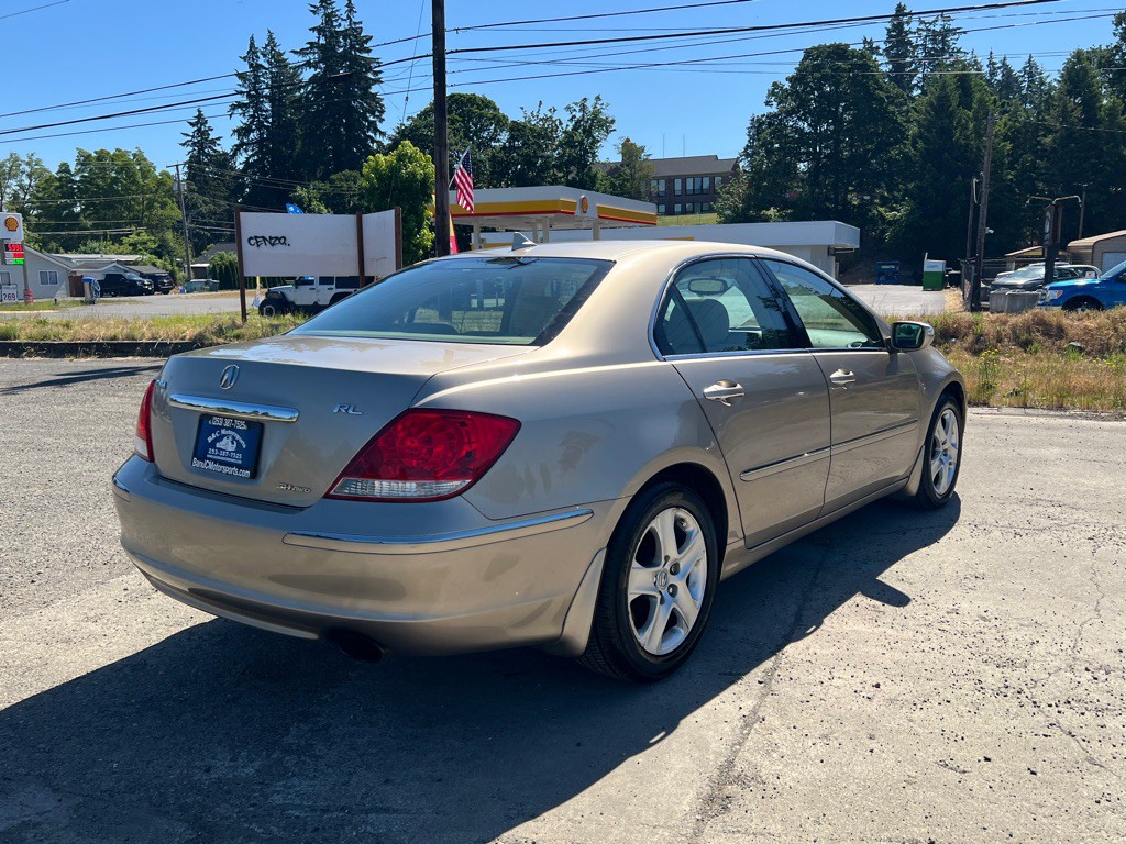 2005 Acura RL Image 17