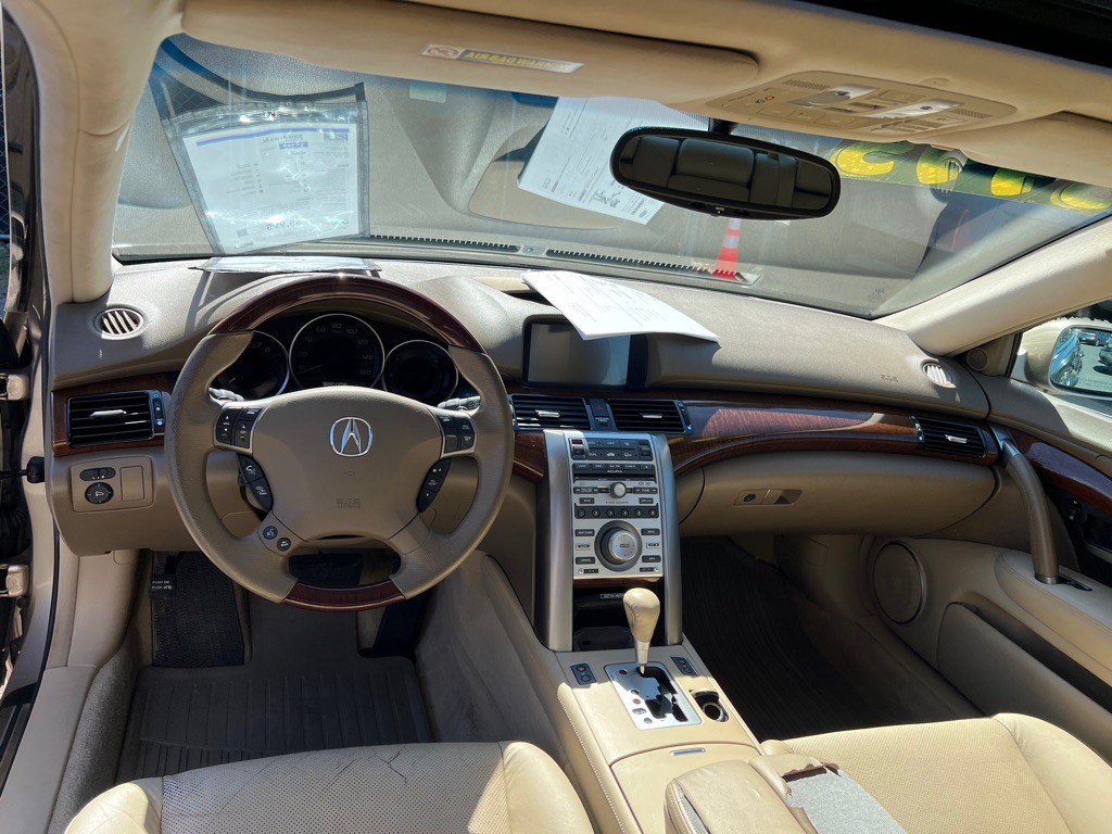 2005 Acura RL Image 30