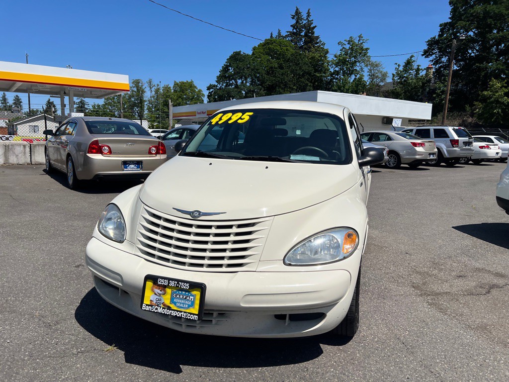 2004 Chrysler PT Cruiser Image 2