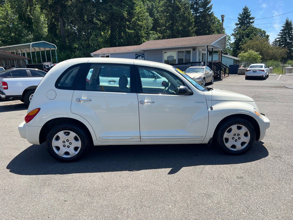 2004 Chrysler PT Cruiser Image 7