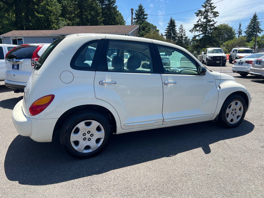 2004 Chrysler PT Cruiser Image 8