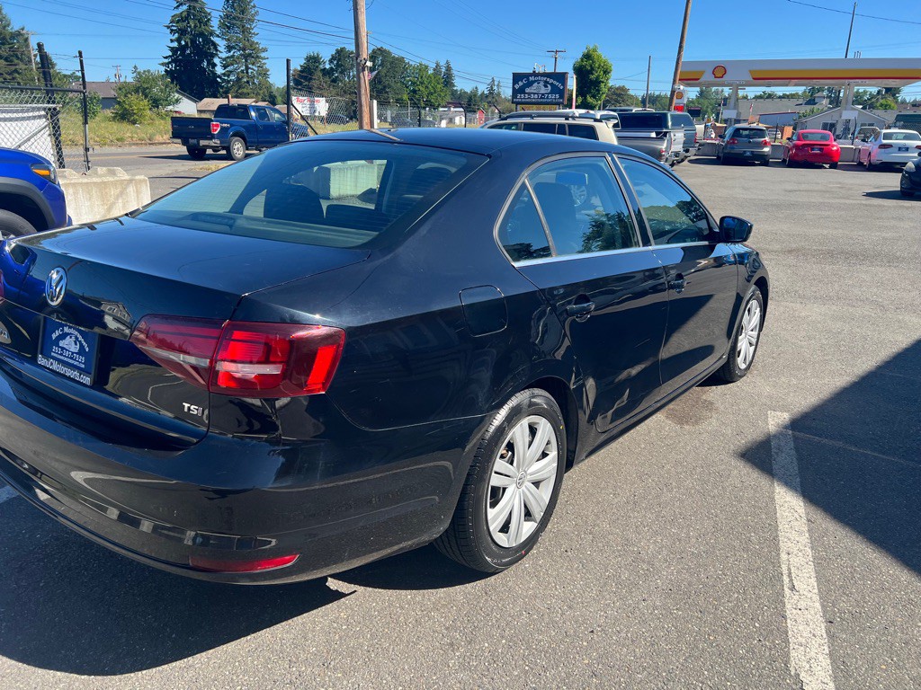 2017 Volkswagen Jetta Image 13