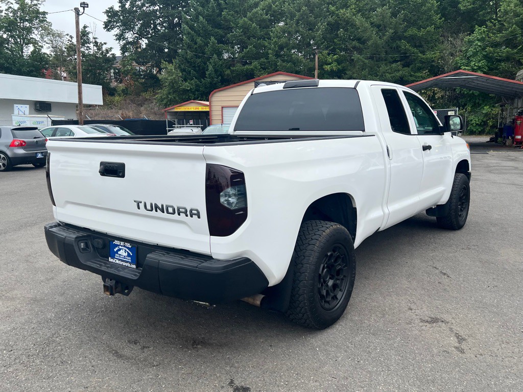 2016 Toyota Tundra Image 16