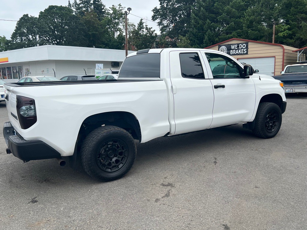 2016 Toyota Tundra Image 19
