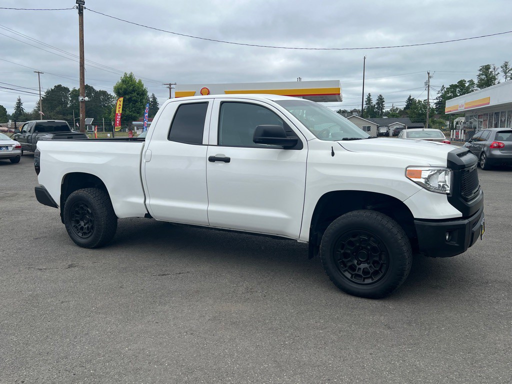 2016 Toyota Tundra Image 23