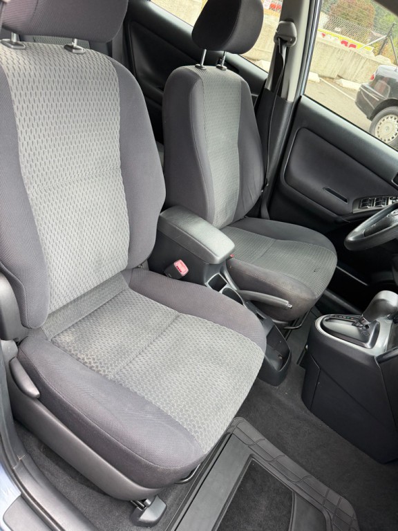 2005 Toyota Corolla Image 30