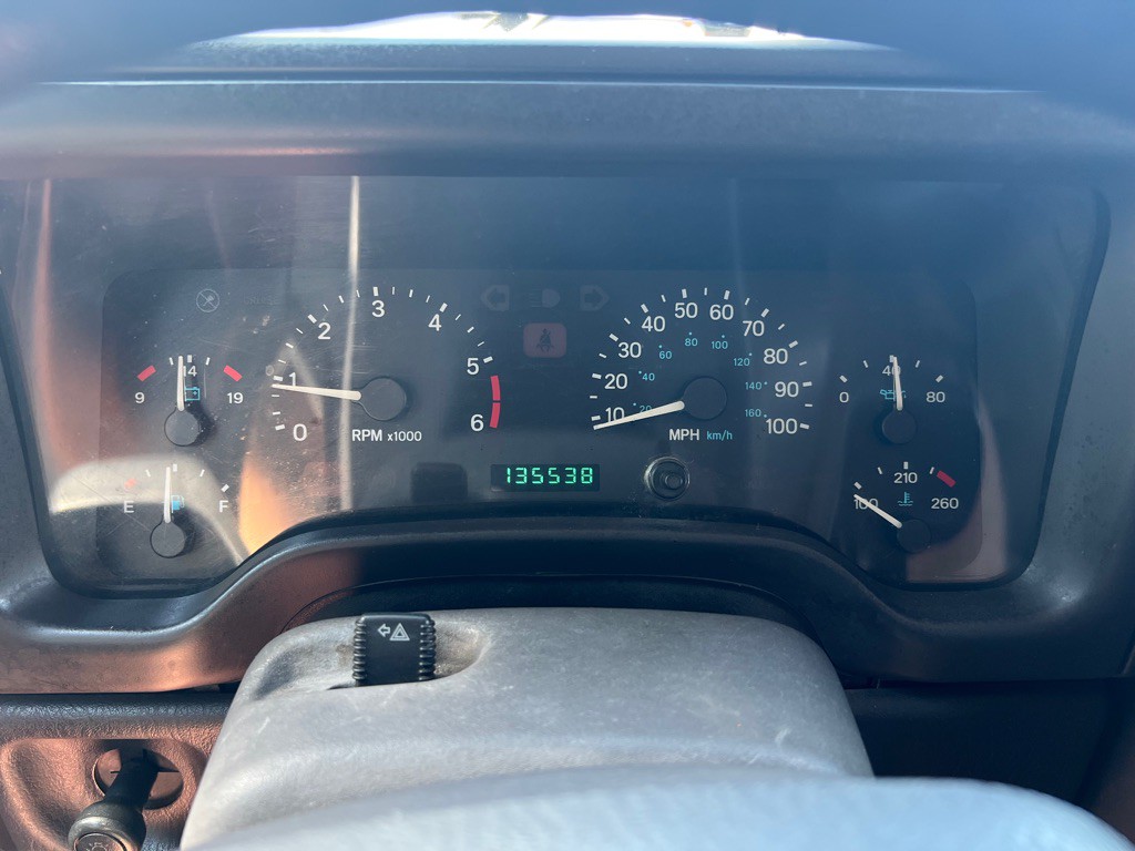 2000 Jeep Wrangler Image 4