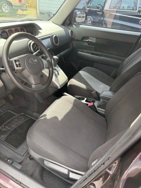 2009 Scion xB Image 4