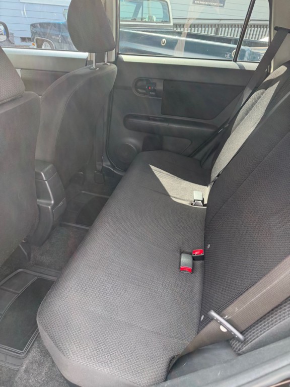 2009 Scion xB Image 5