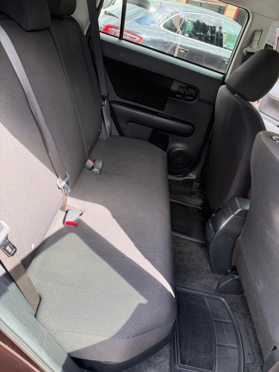 2009 Scion xB Image 8