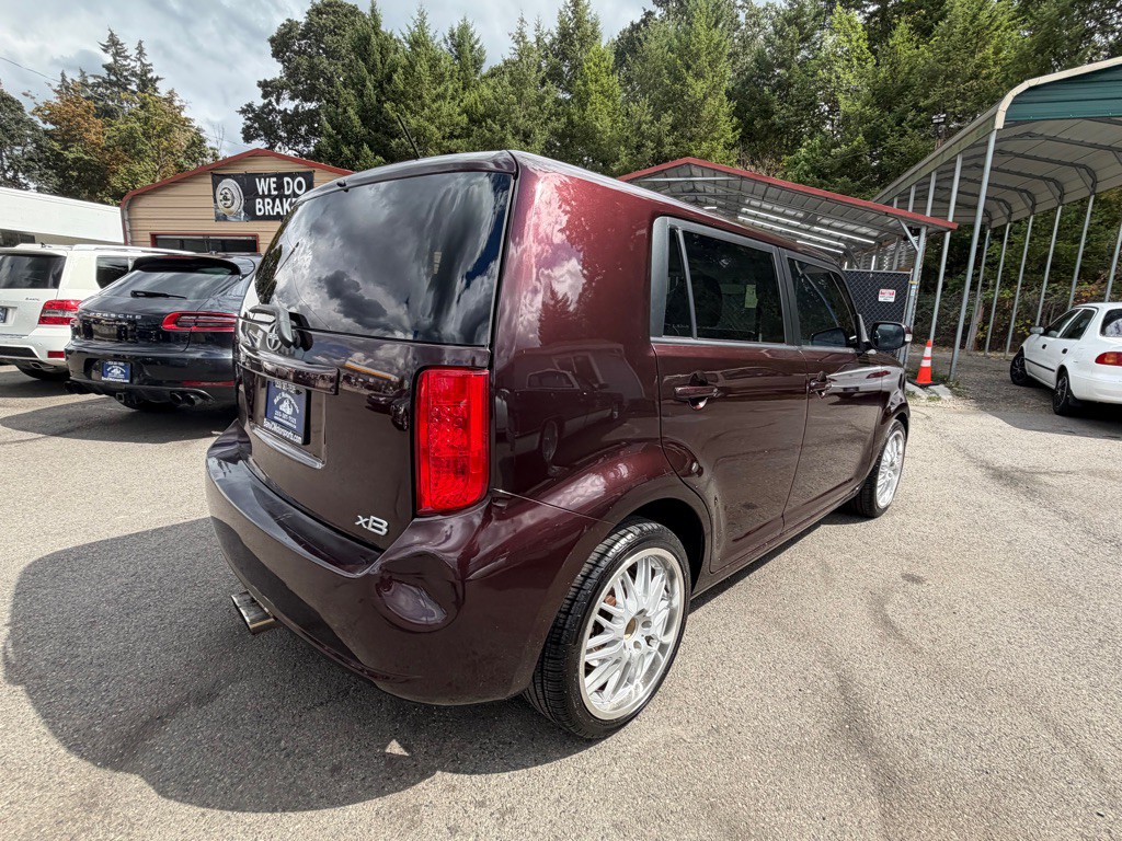 2009 Scion xB Image 17