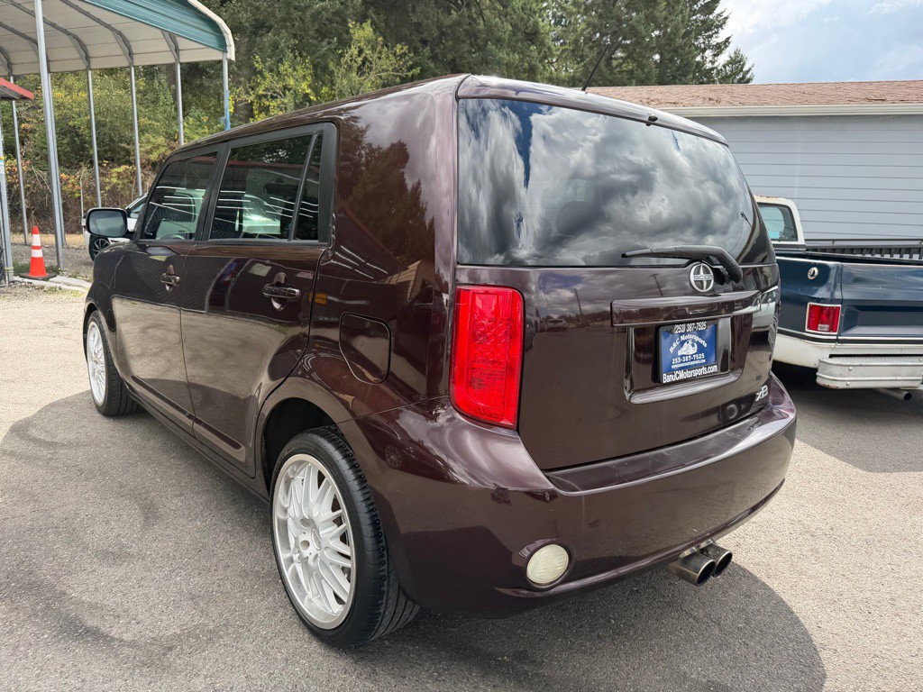 2009 Scion xB Image 24