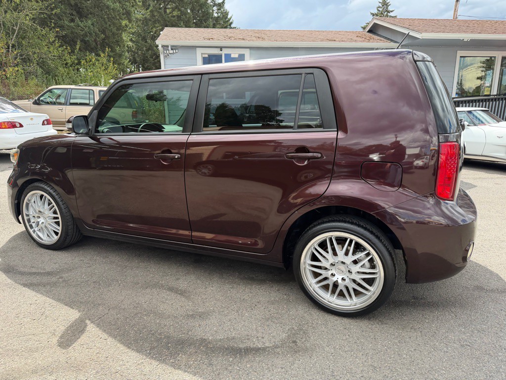 2009 Scion xB Image 26