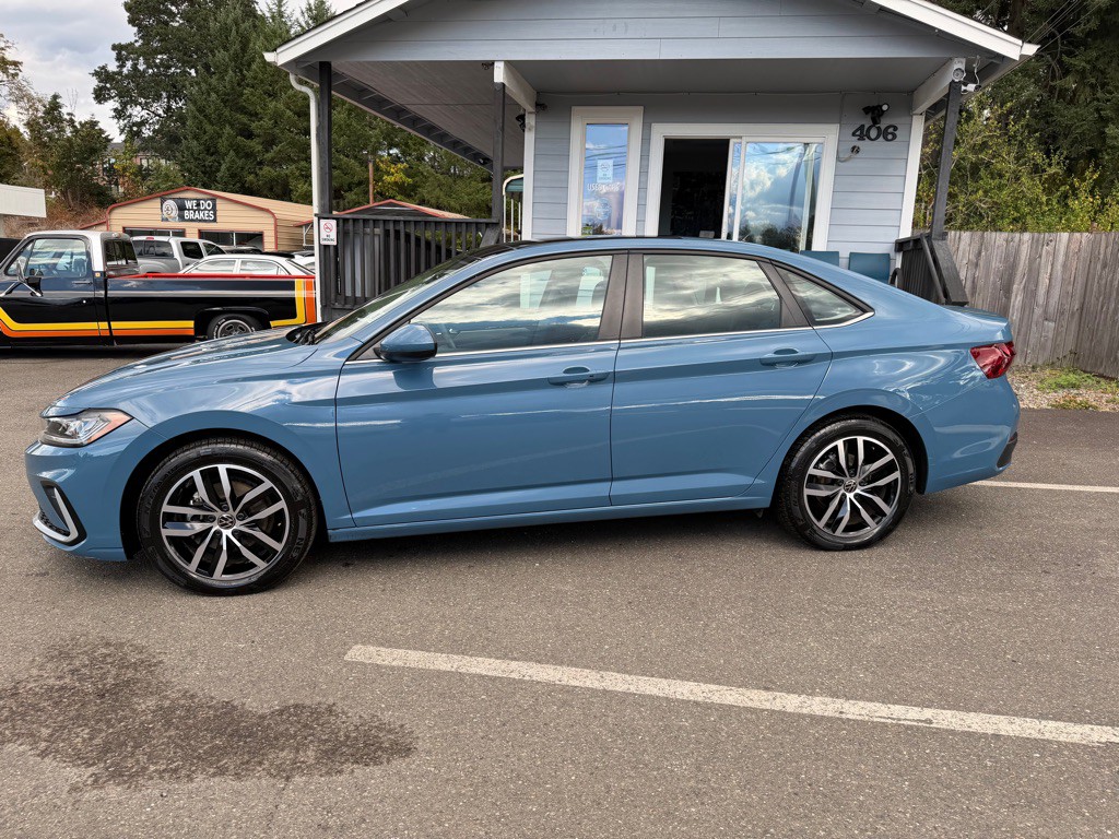 2025 Volkswagen Jetta Image 12