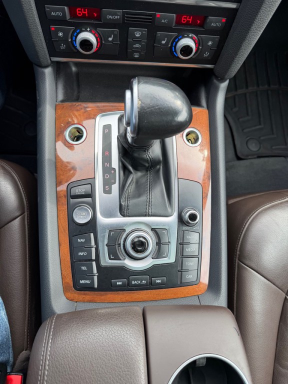 2015 Audi Q7 Image 4