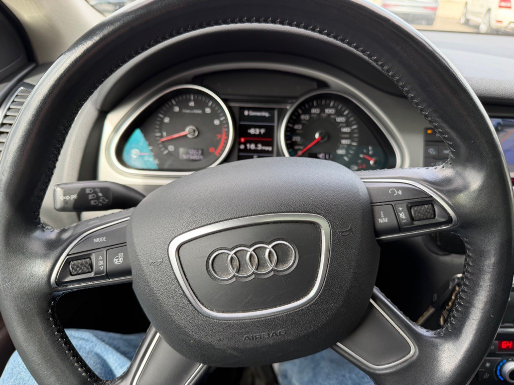 2015 Audi Q7 Image 9