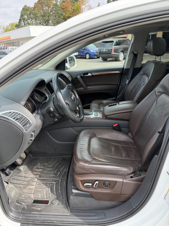 2015 Audi Q7 Image 10