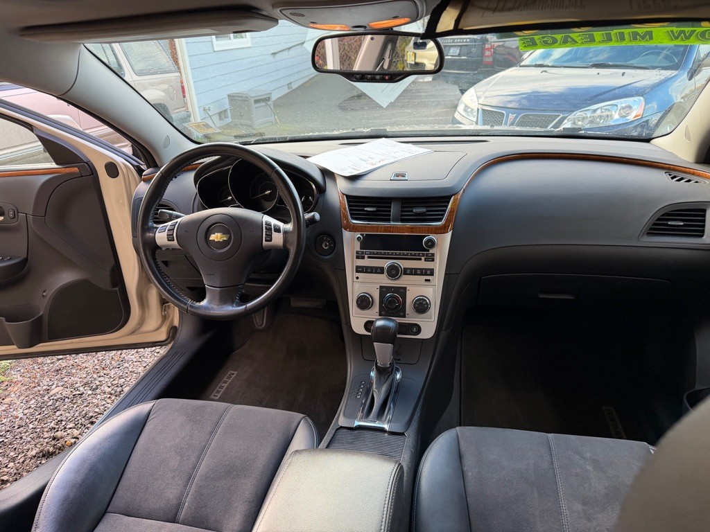 2012 Chevrolet Malibu Image 19