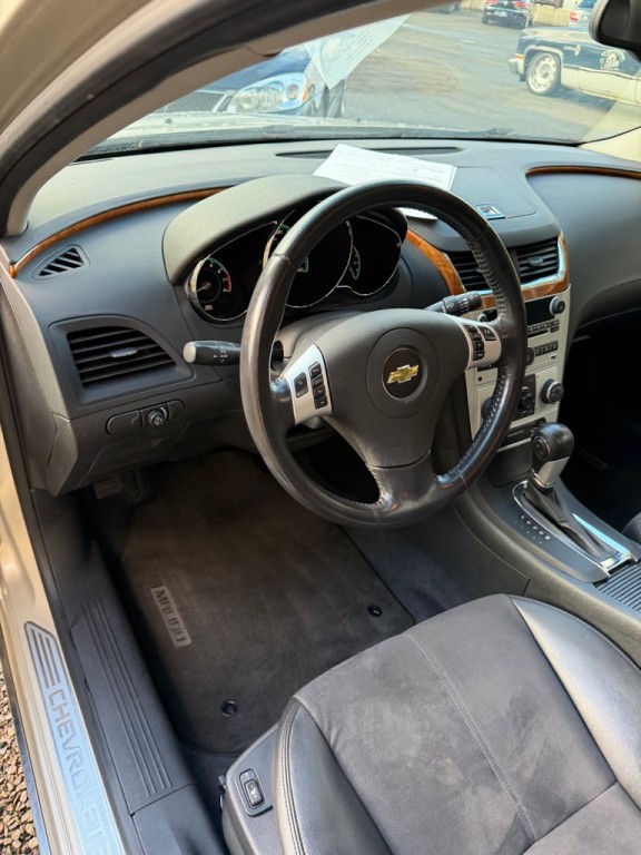 2012 Chevrolet Malibu Image 23