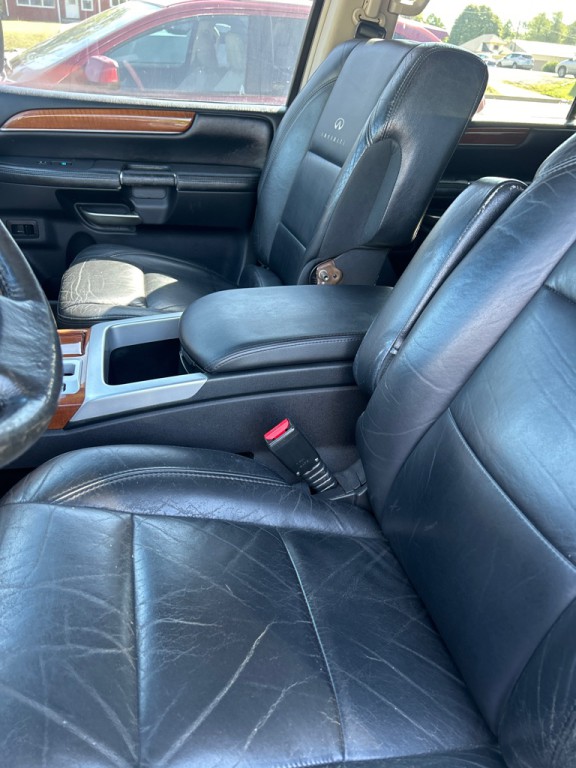 2009 INFINITI QX56 Image 6