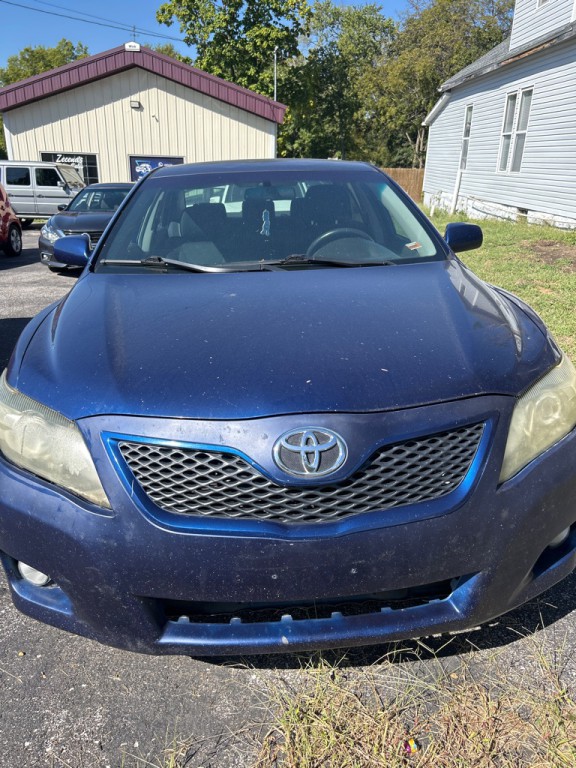 2010 Toyota Camry Image 1