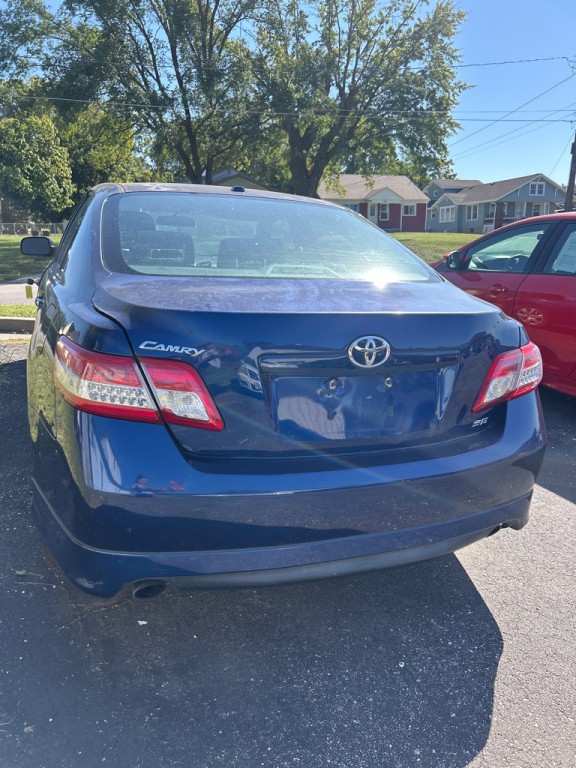 2010 Toyota Camry Image 3