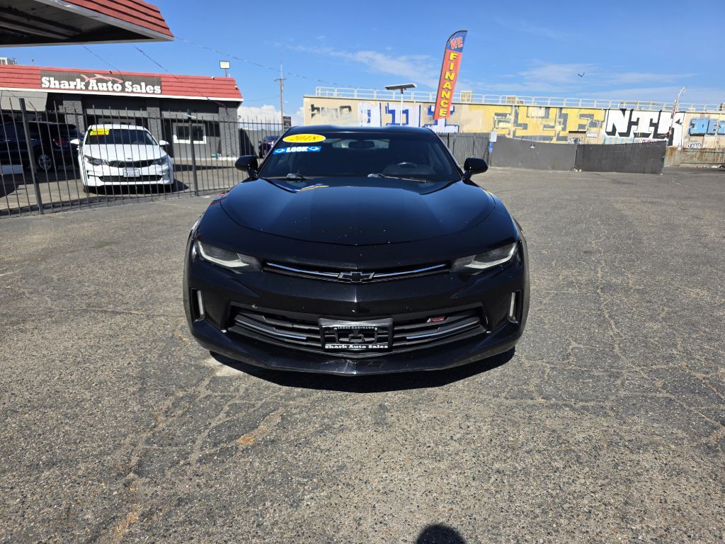 2018 Chevrolet Camaro Image 2