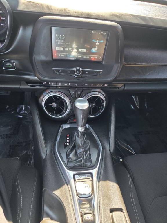 2018 Chevrolet Camaro Image 12