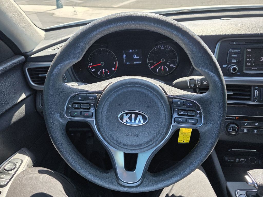 2017 Kia Optima Image 11