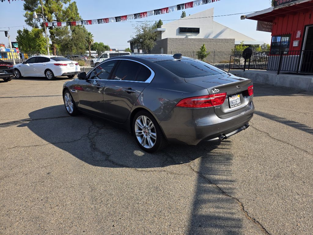 2019 Jaguar XE Image 6