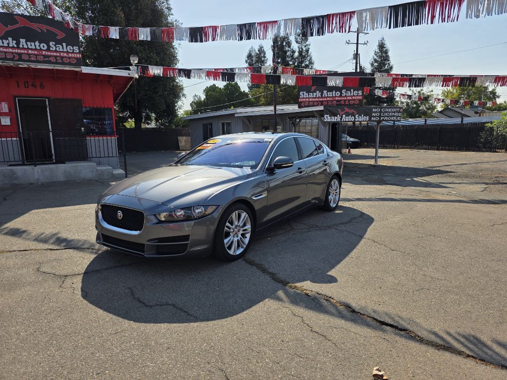 2019 Jaguar XE Image 1