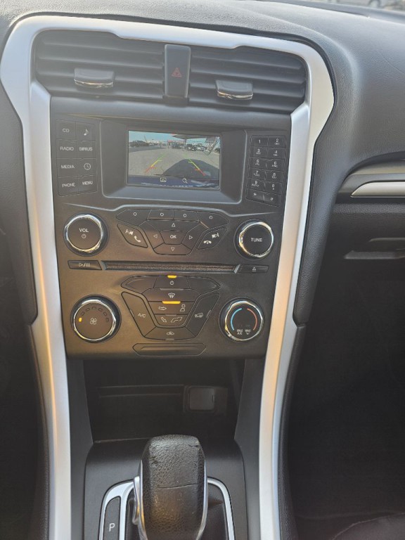 2016 Ford Fusion Image 8