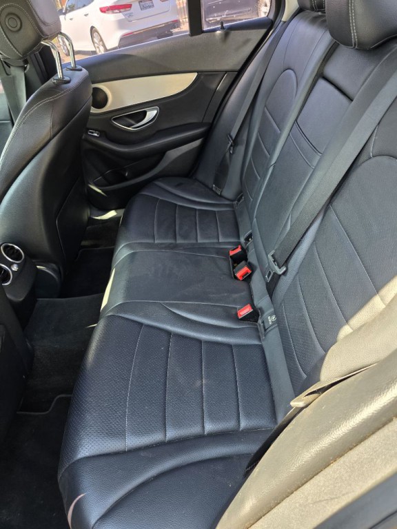 2015 Mercedes-Benz C-Class Image 8