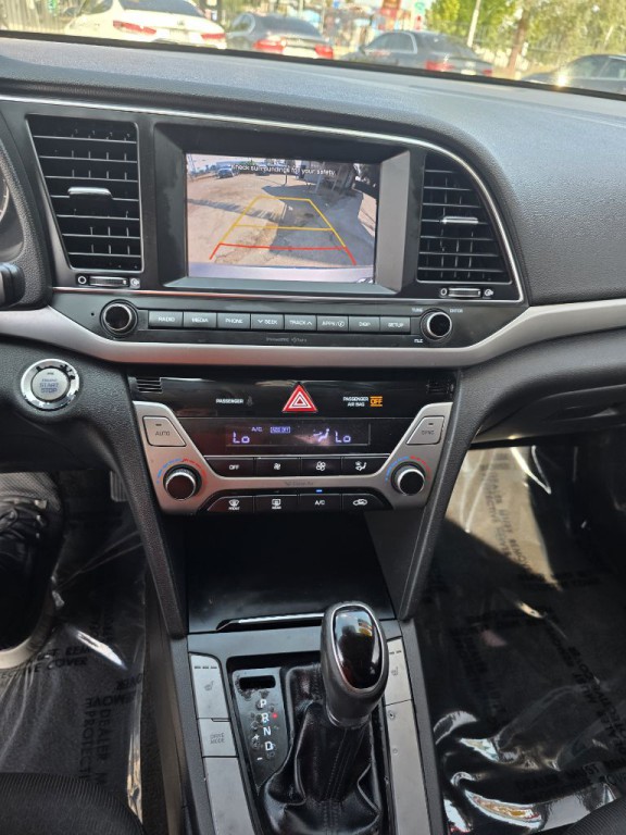 2018 Hyundai Elantra Image 13