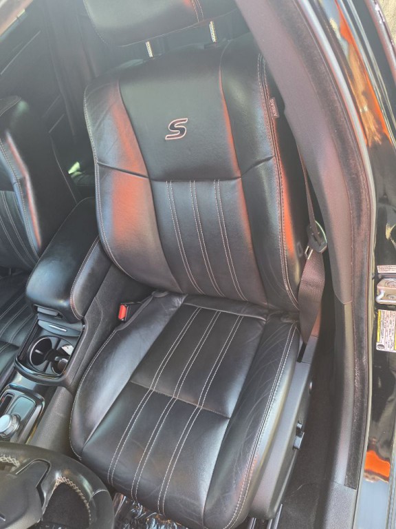 2019 Chrysler 300 Image 9
