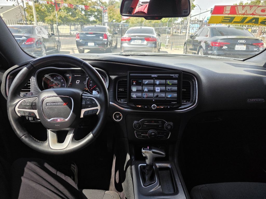 2017 Dodge Charger Image 9