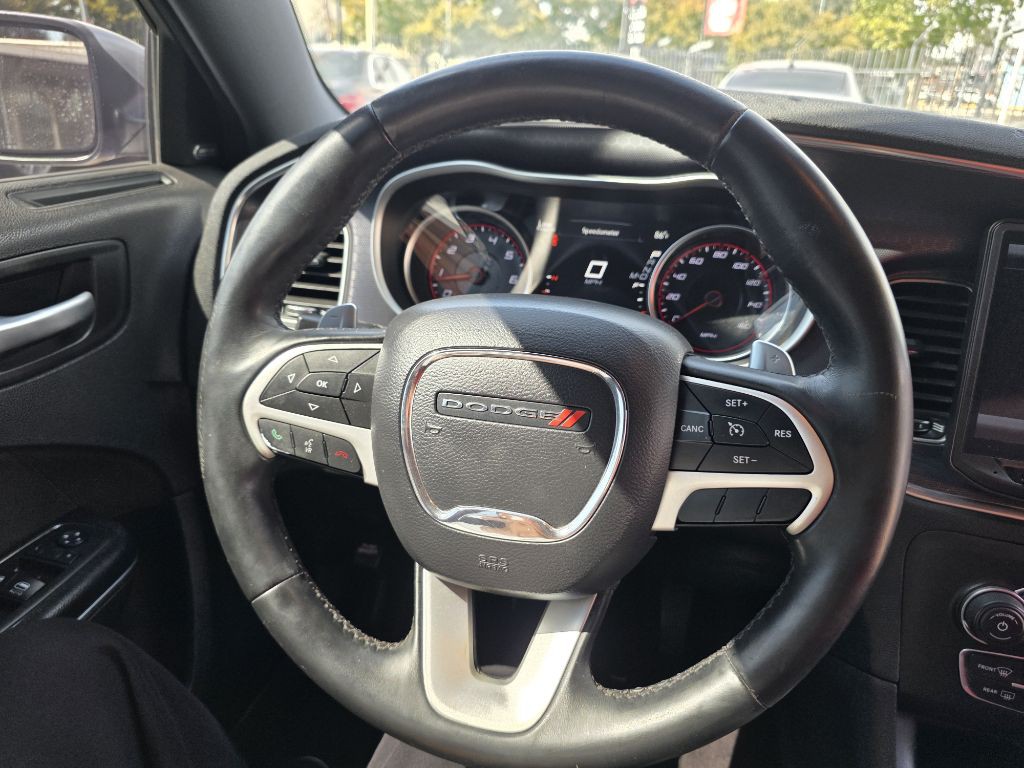 2017 Dodge Charger Image 12