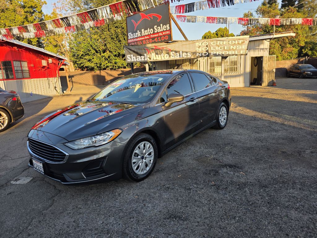 2020 Ford Fusion Image 1