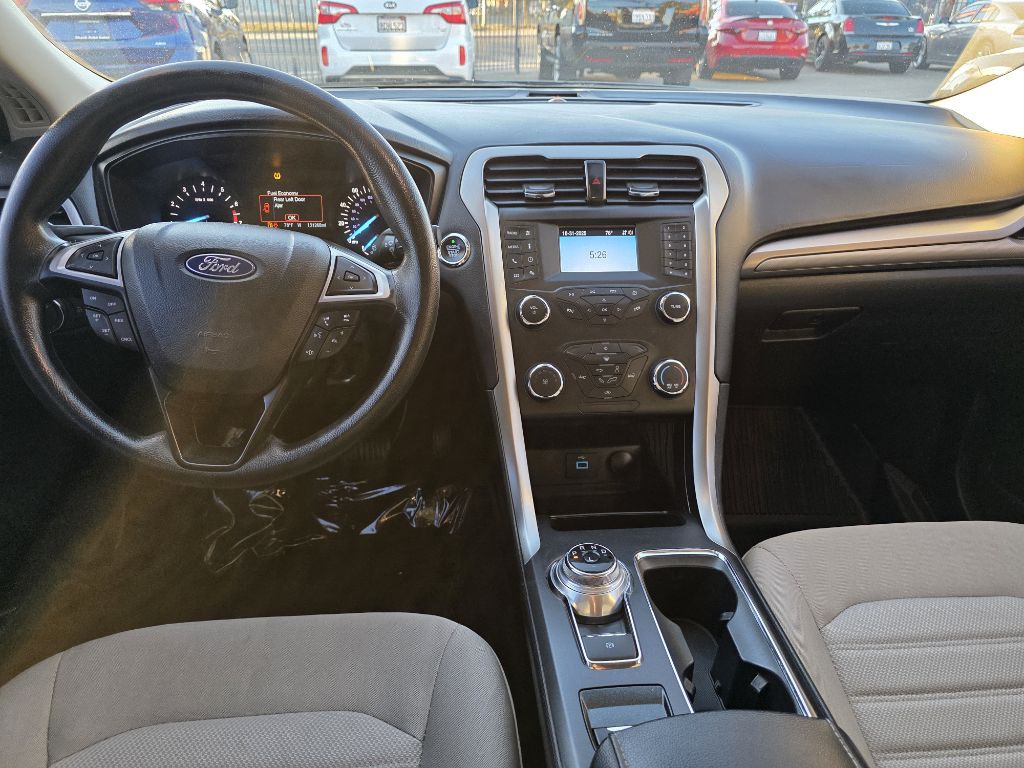 2020 Ford Fusion Image 8