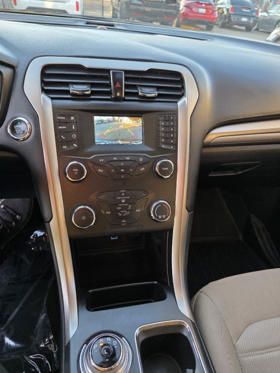 2020 Ford Fusion Image 12