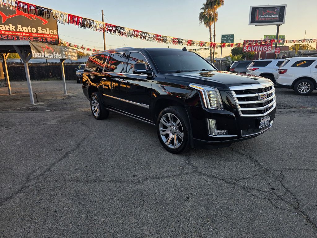 2015 Cadillac Escalade Image 3