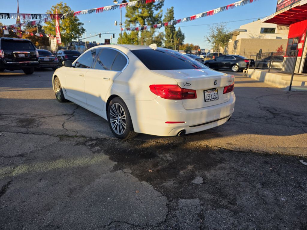 2018 BMW 5 Series Image 4