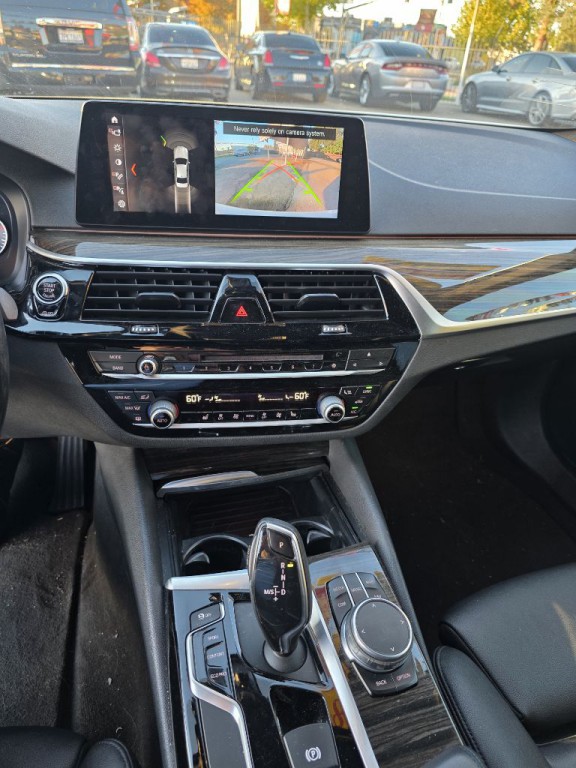 2018 BMW 5 Series Image 12