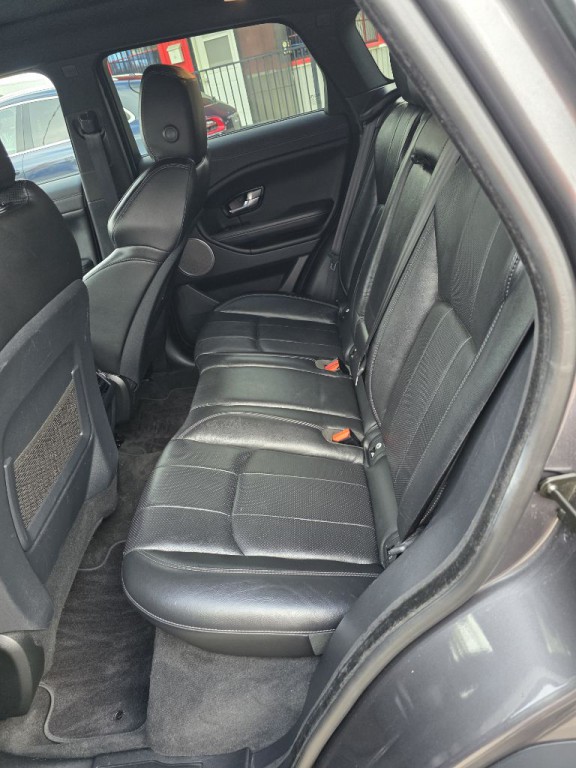 2018 Land Rover Range Rover Evoque Image 9