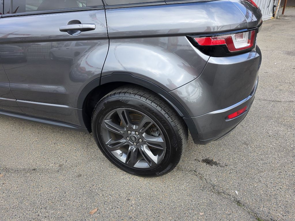 2018 Land Rover Range Rover Evoque Image 7